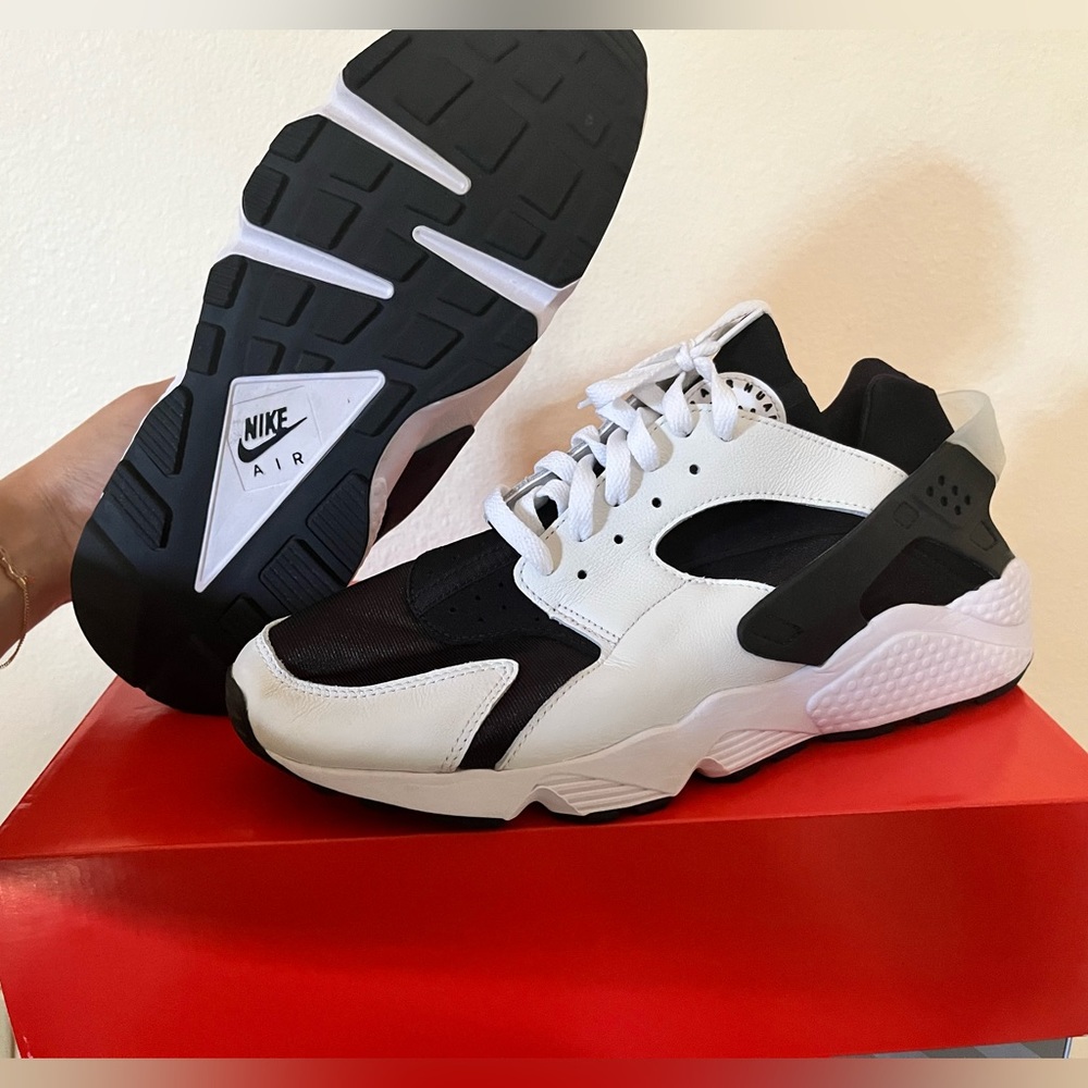Nike Air huarache (mens size 11.5)